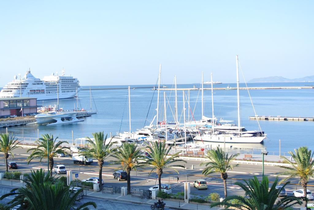 Bed and Breakfast Marina Di Castello Cagliari Esterno foto