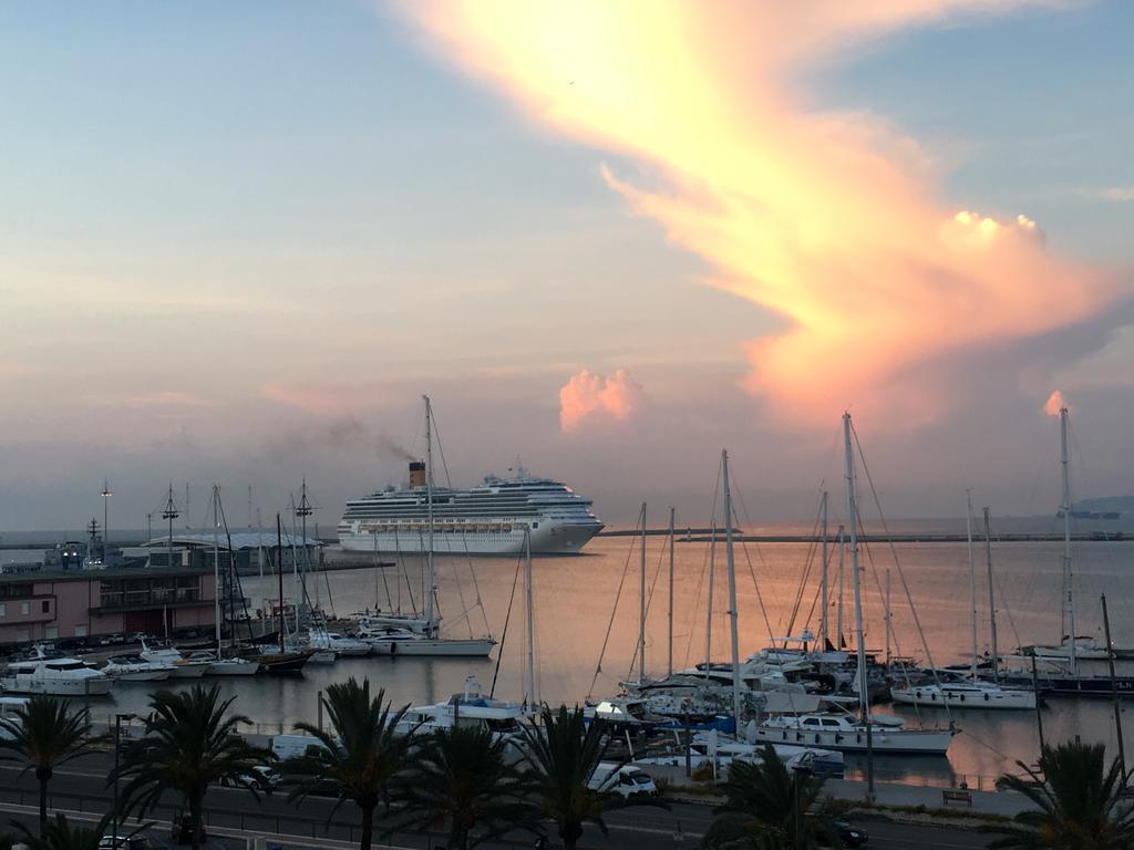 Bed and Breakfast Marina Di Castello Cagliari Esterno foto