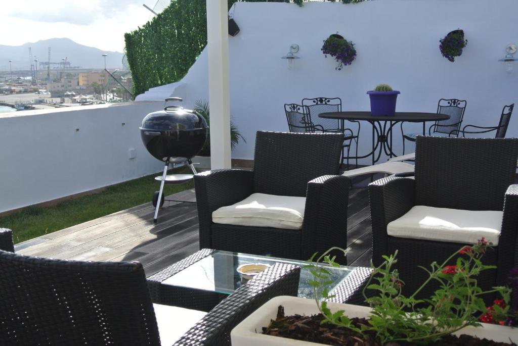 Bed and Breakfast Marina Di Castello Cagliari Esterno foto