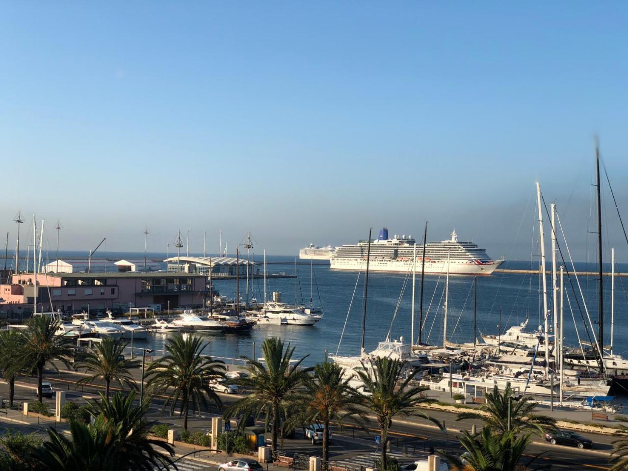Bed and Breakfast Marina Di Castello Cagliari Esterno foto